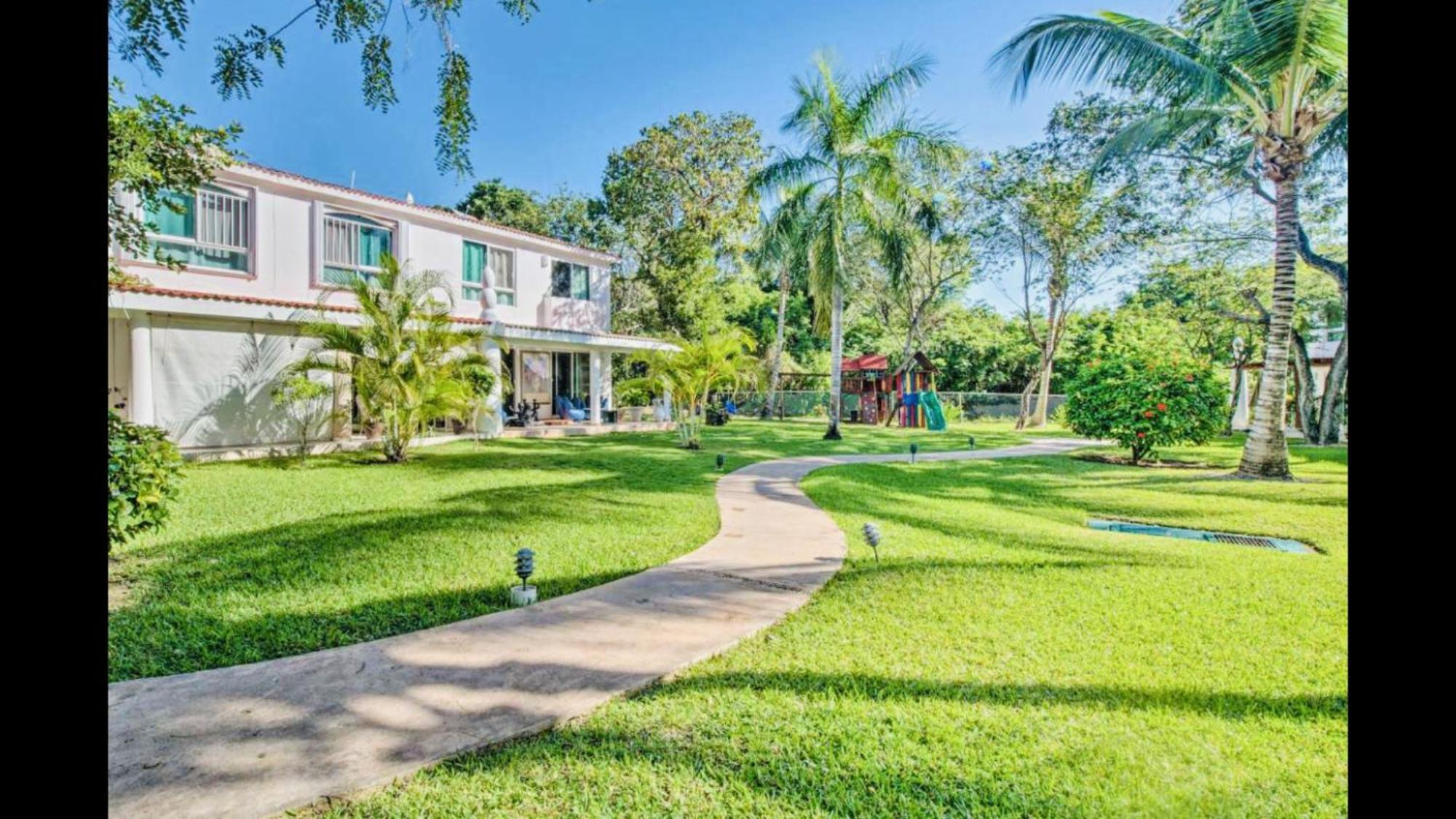Villa Bella 3Br Wifi Bikes Beach Access (Adults Only) Плая дел Кармен Екстериор снимка