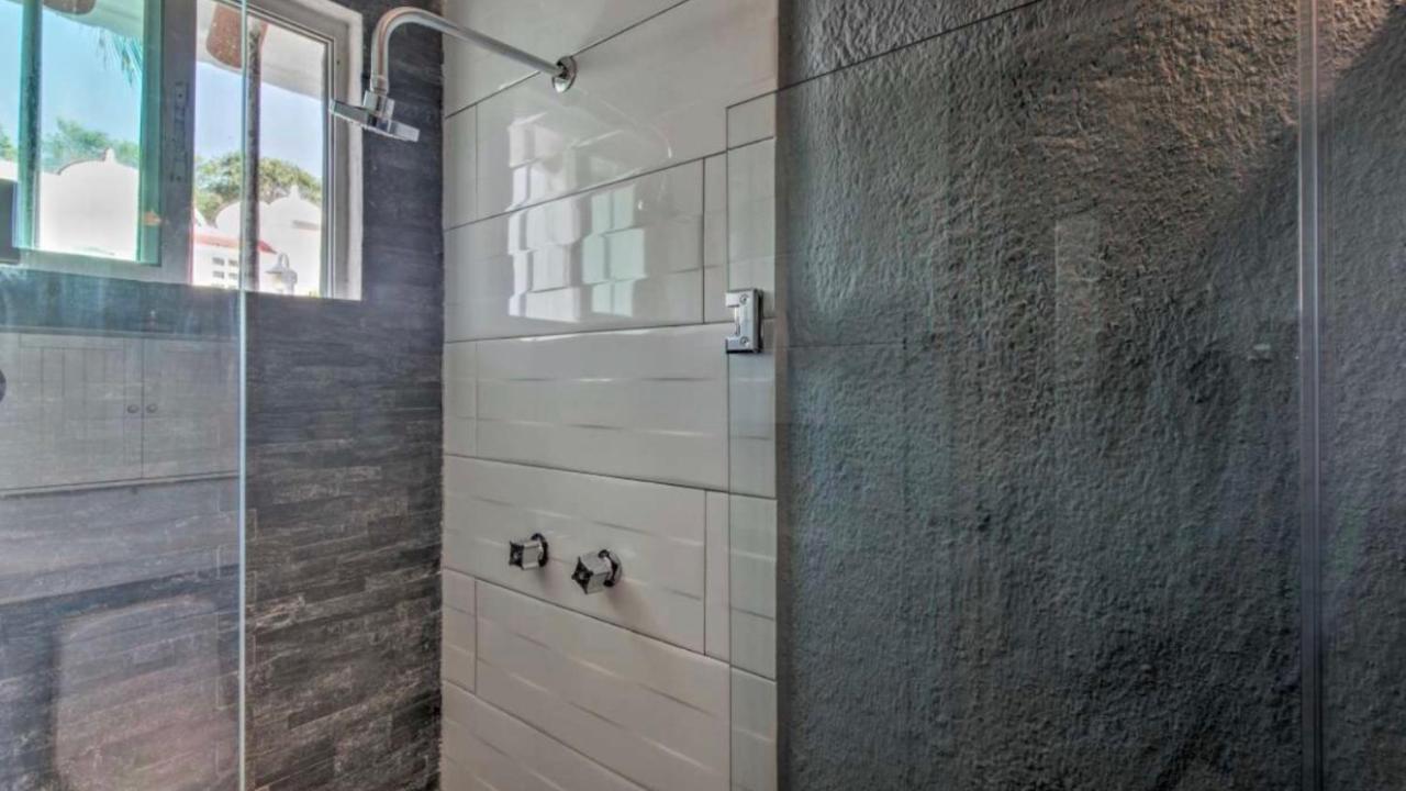 Villa Bella 3Br Wifi Bikes Beach Access (Adults Only) Плая дел Кармен Екстериор снимка