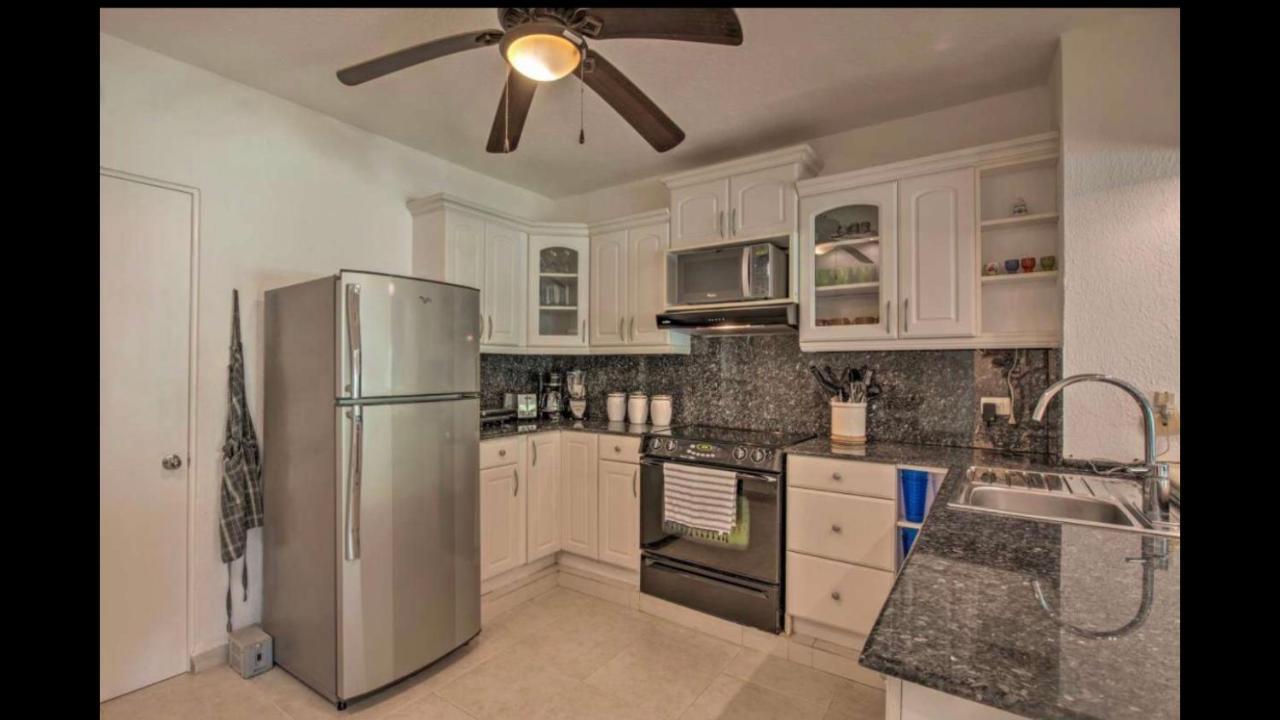 Villa Bella 3Br Wifi Bikes Beach Access (Adults Only) Плая дел Кармен Екстериор снимка