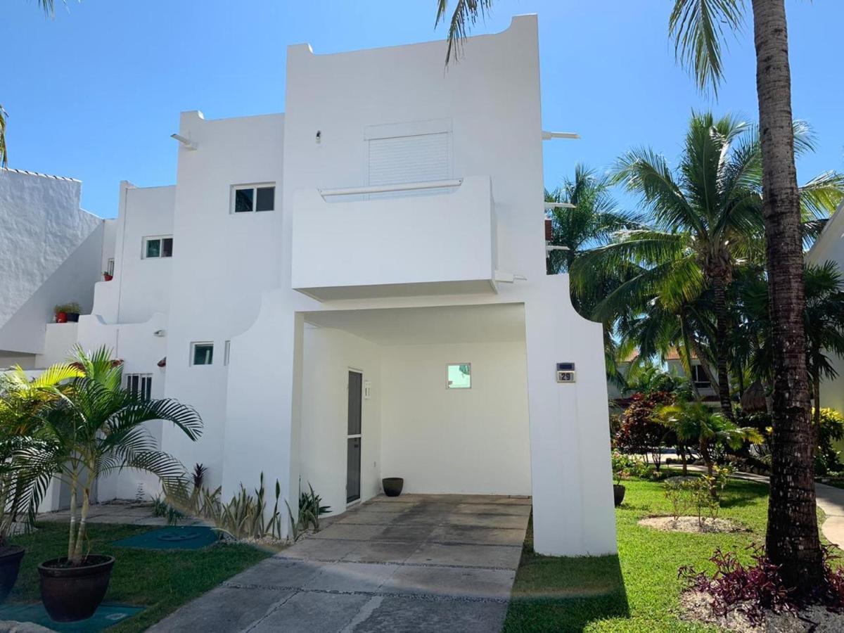 Villa Bella 3Br Wifi Bikes Beach Access (Adults Only) Плая дел Кармен Екстериор снимка